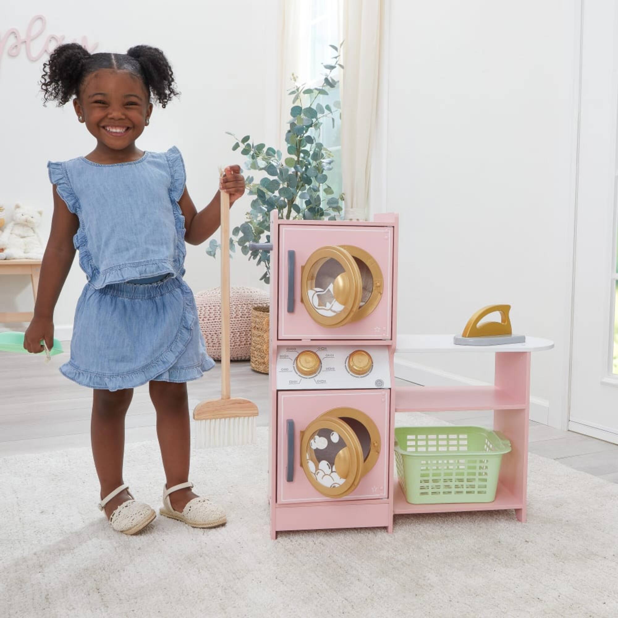 KidKraft Wooden Laundry Play Set with Stacking Washer & Dryer Toy & 4 Accessories